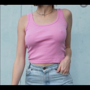 pink tank top!!